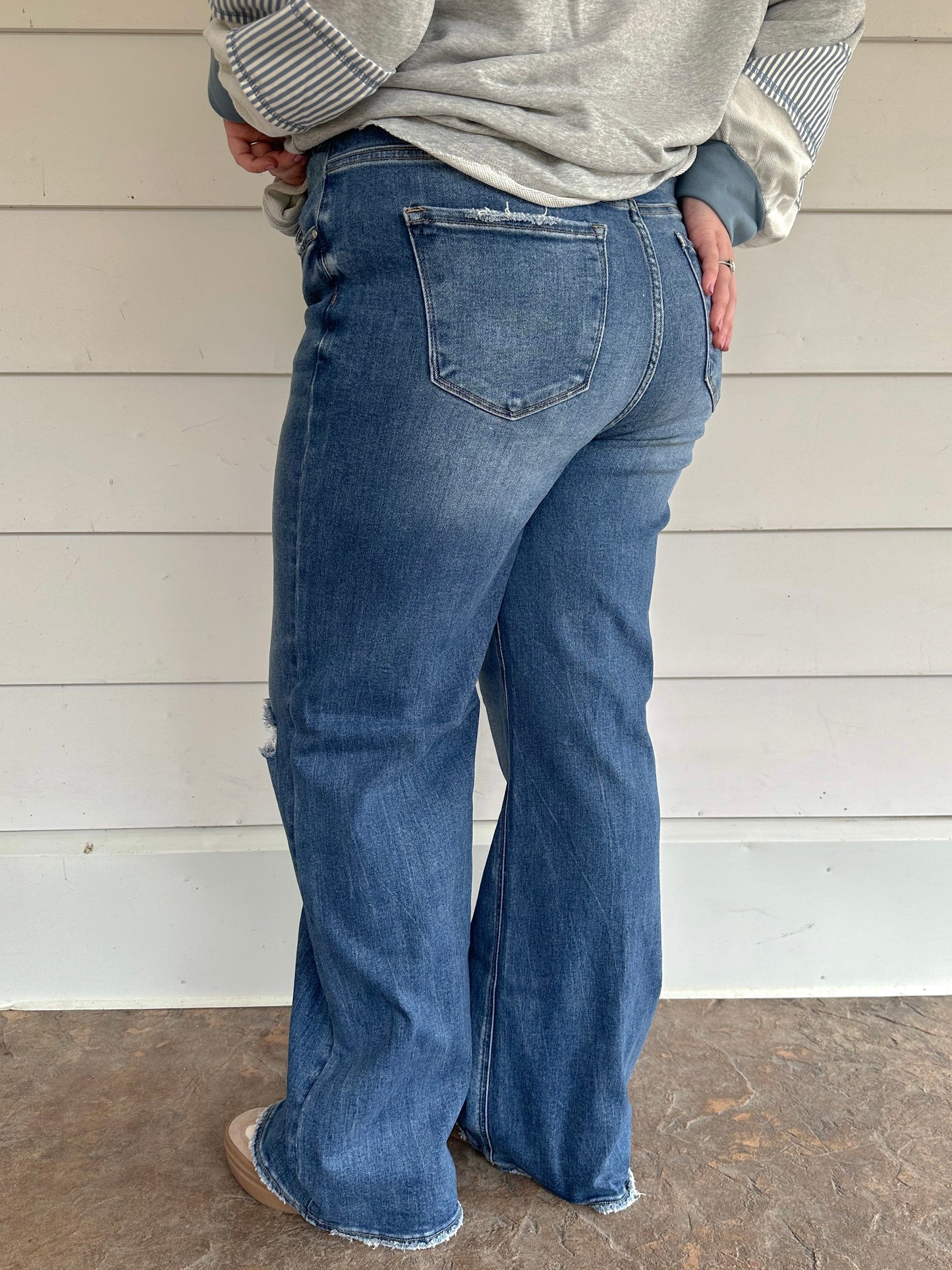 The Haleigh Denim -Curvy Comfort Stretch