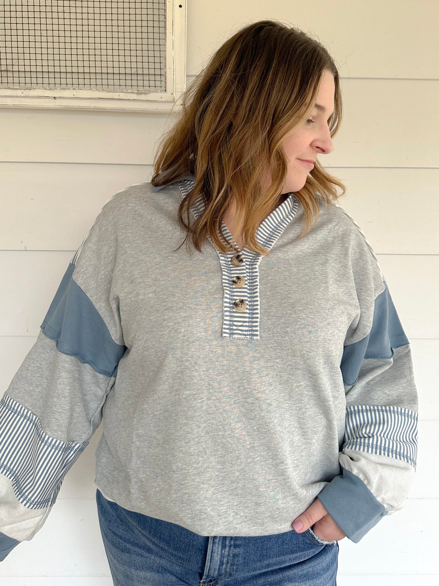 Curvy Color Block Knit Top - Grey/Blue
