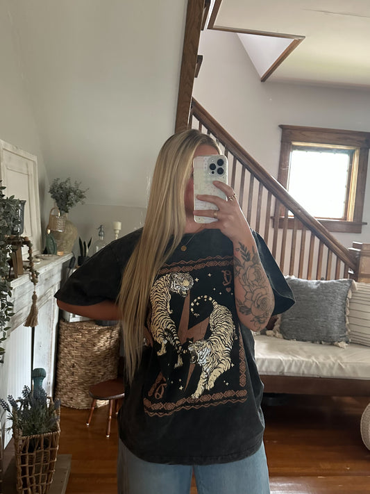Vintage Tigers Graphic Tee
