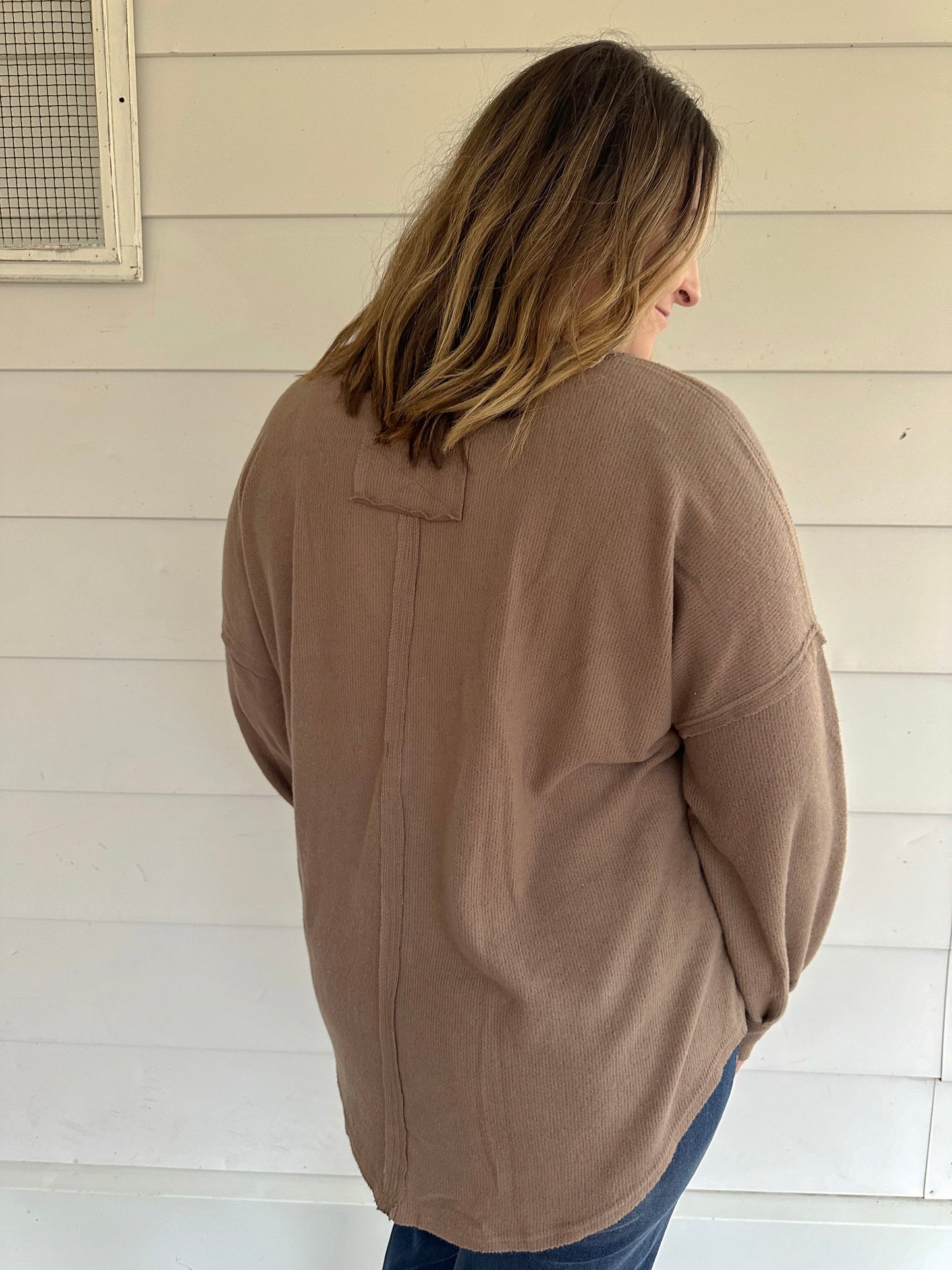 The Ashleigh Top -Curvy